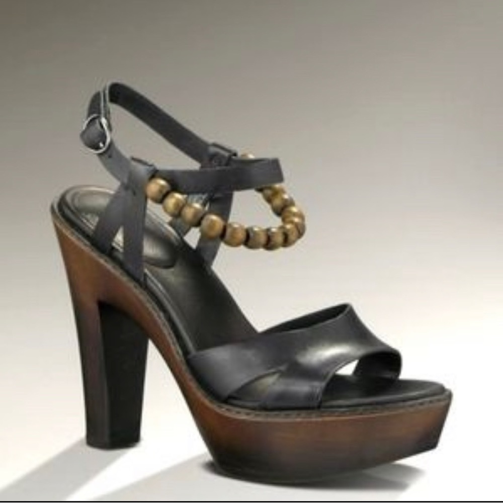 UGG Black Beaded Ankle Strap Y2k Wooded Platform Black Leather  Sandal 6